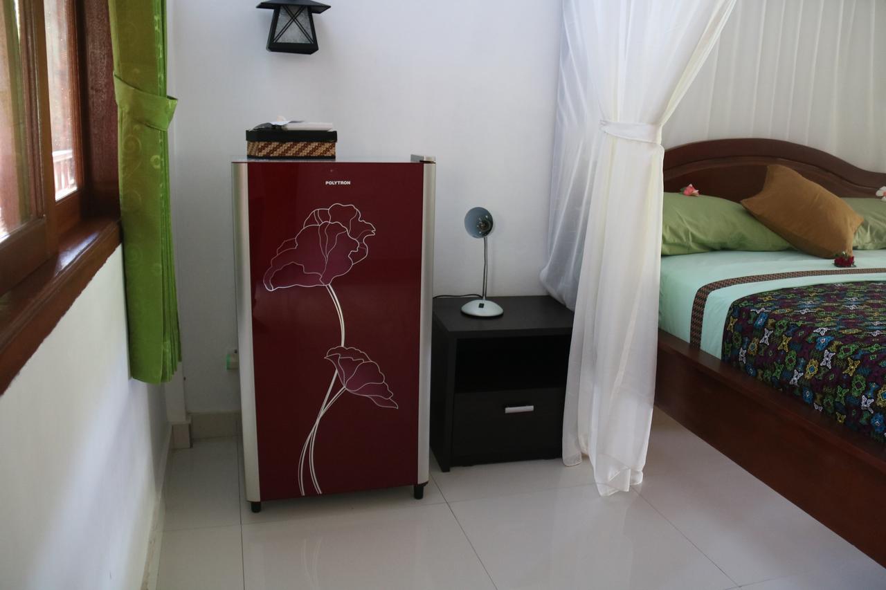 Blue Star Bungalows&cafe Amed