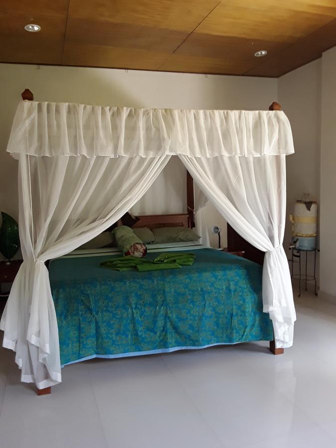 Blue Star Bungalows&cafe Amed