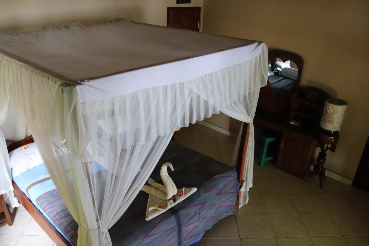 Blue Star Bungalows&cafe Lodge *