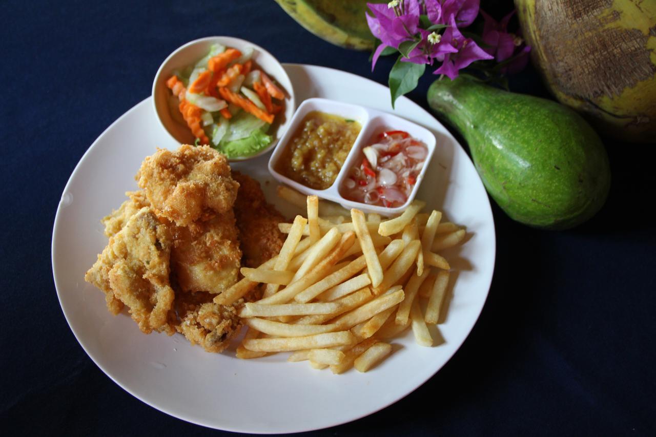 Blue Star Bungalows&cafe * Amed